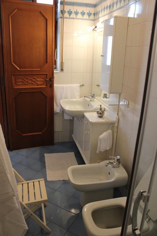 לינה וארוחת בוקר סרנו Casa Prunilla חדר תמונה
